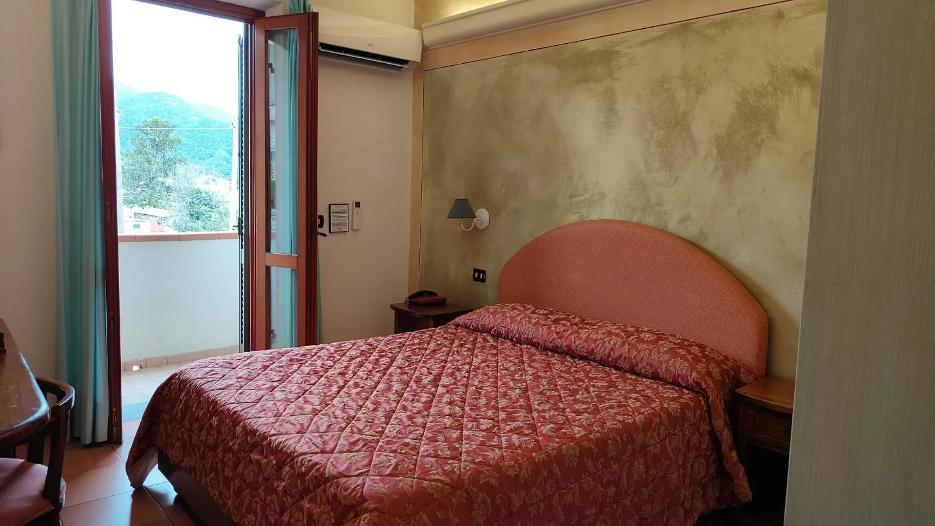Hotel Ristorante Da Carlos Santa Maria Giudice