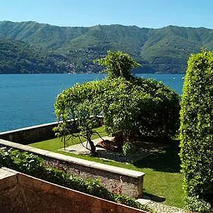 Regina Teodolinda Suites Bed & Breakfast Laglio