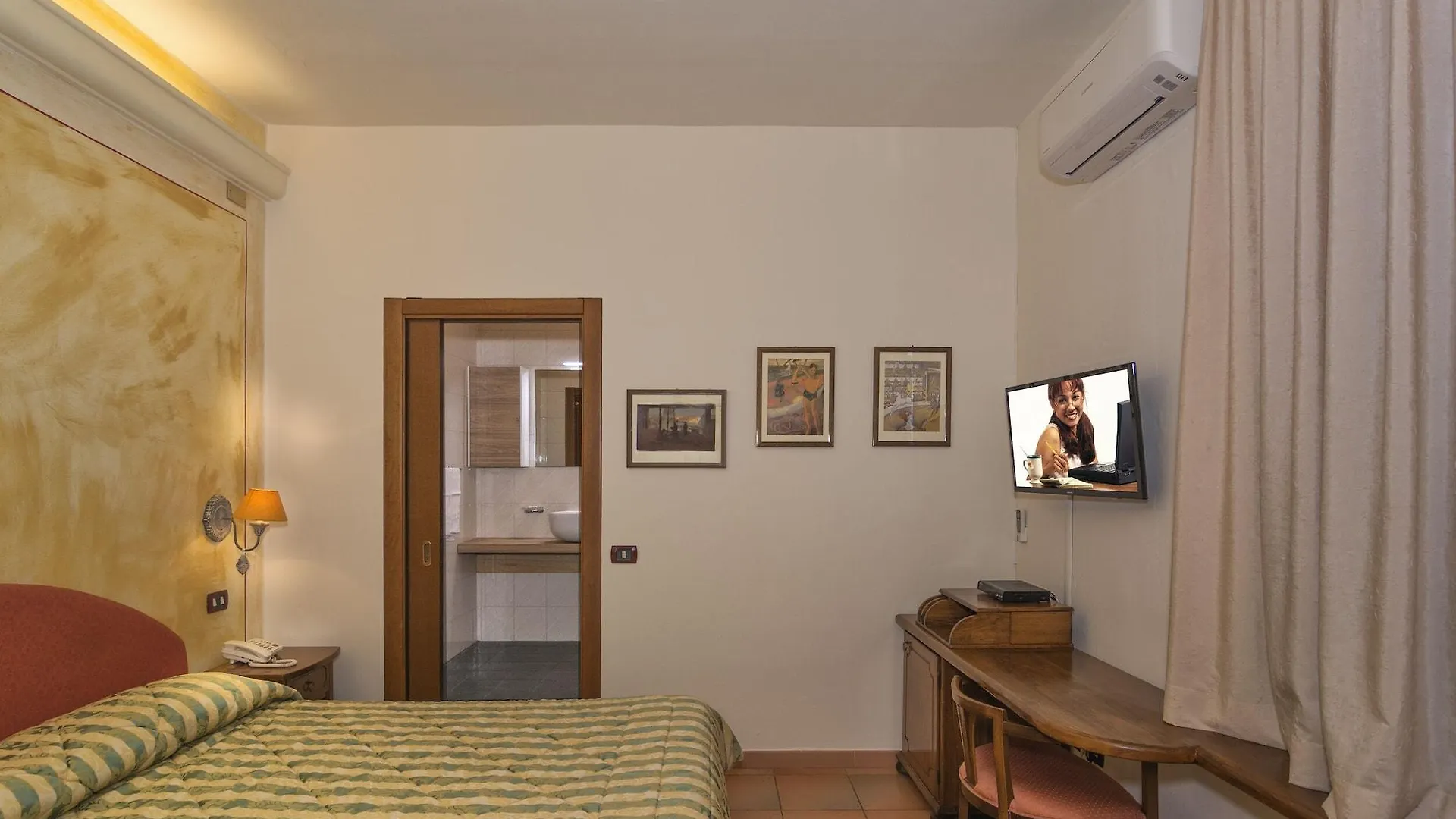Hotel Ristorante Da Carlos Santa Maria Giudice 0*,